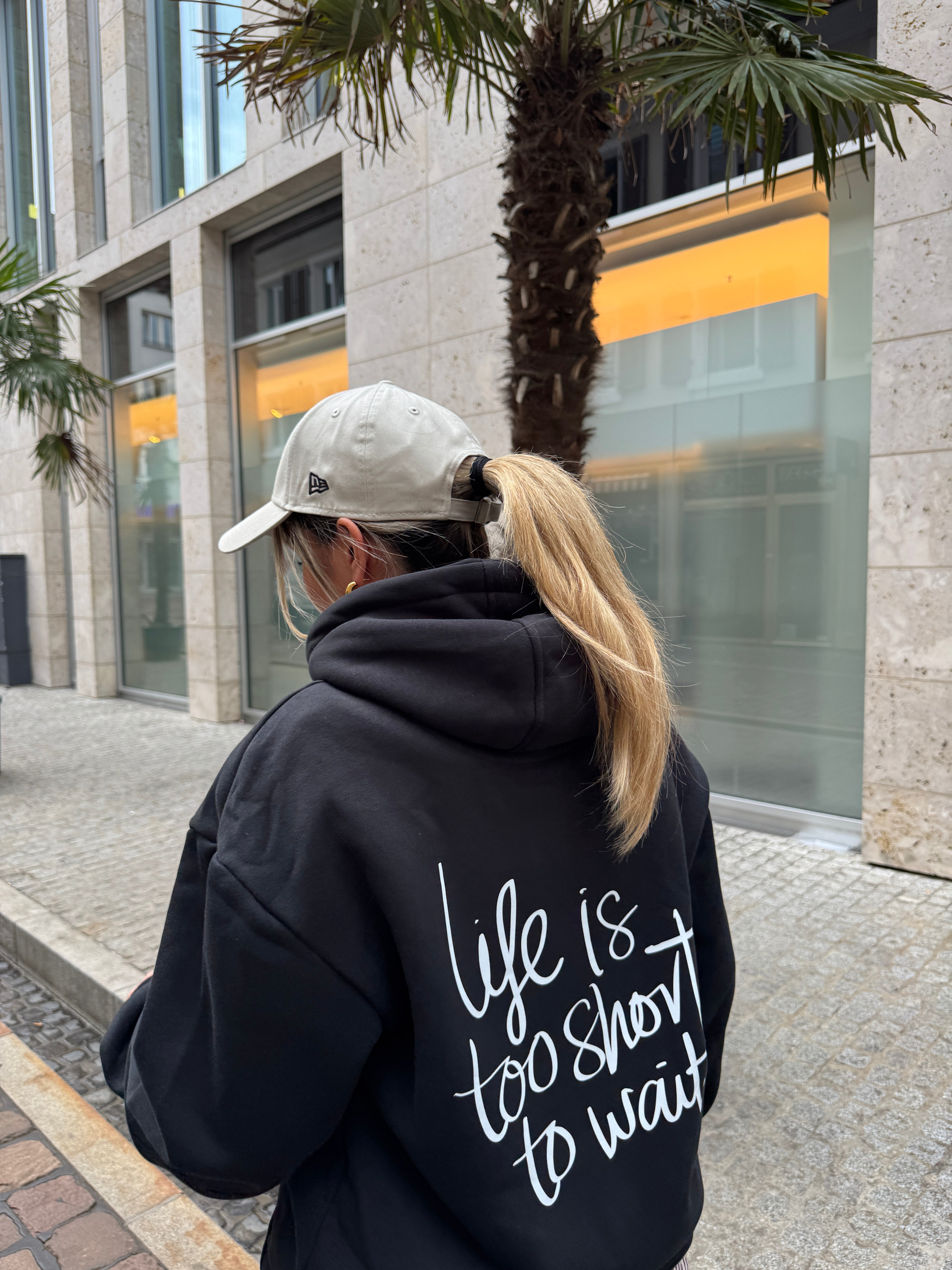 Hoodie "Life ist too short"
